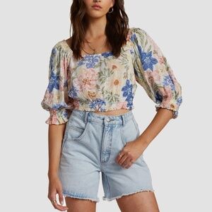 🌴  NWT Billabong Floral Dot Stitch Puff Sleeve Crop Top. Bohemian. Medium. 😃😍